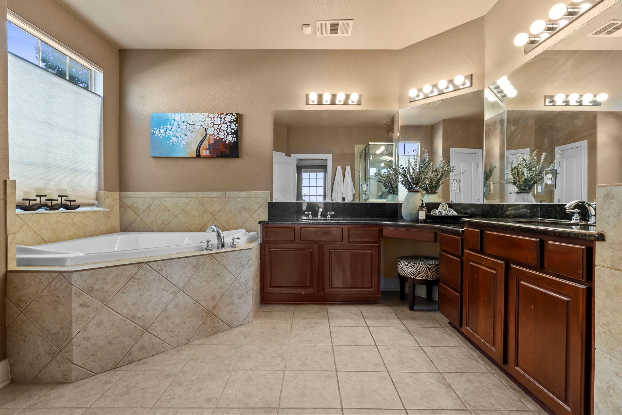 108 Whitley Dr, Austin, TX 78738