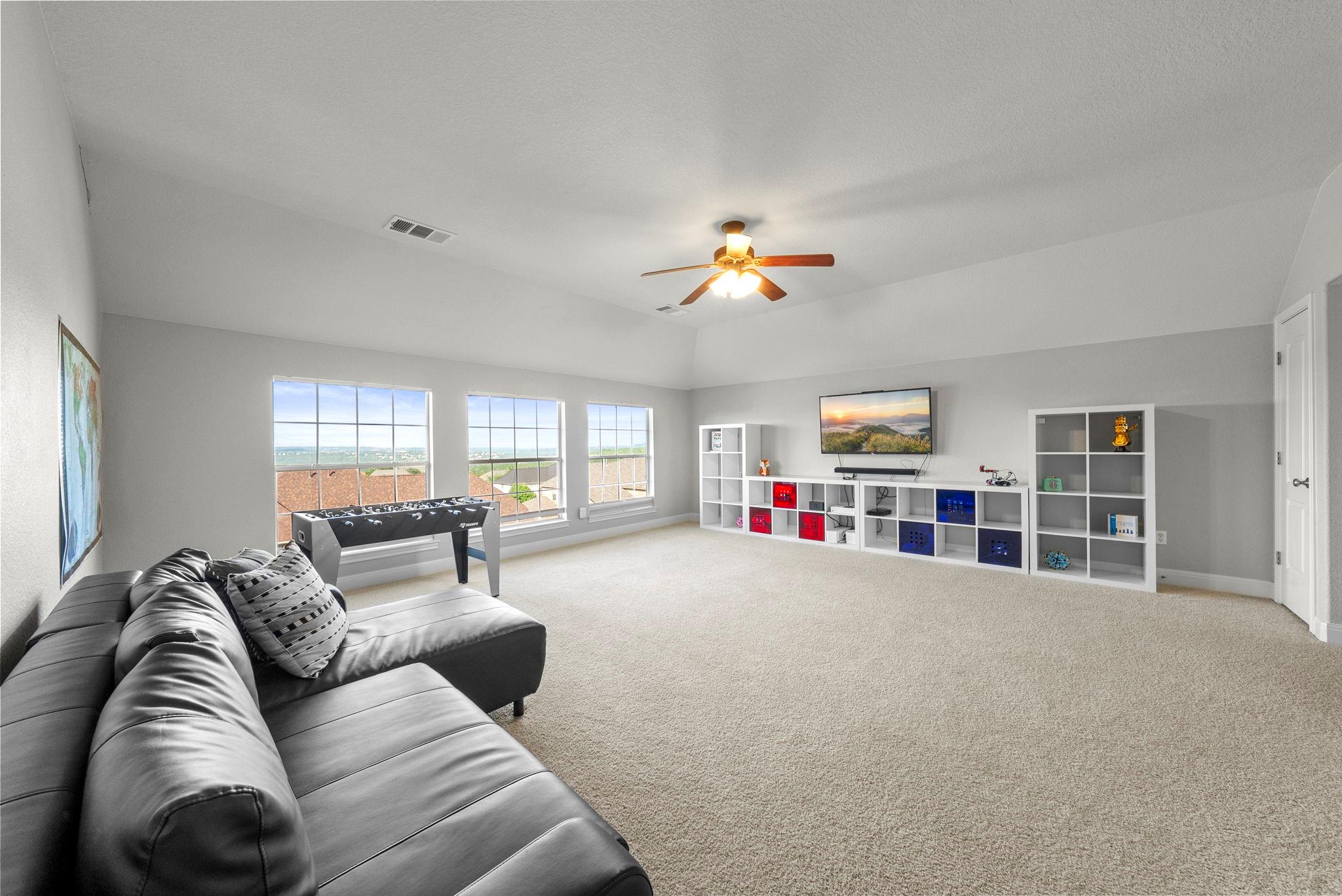 108 Whitley Dr, Austin, TX 78738