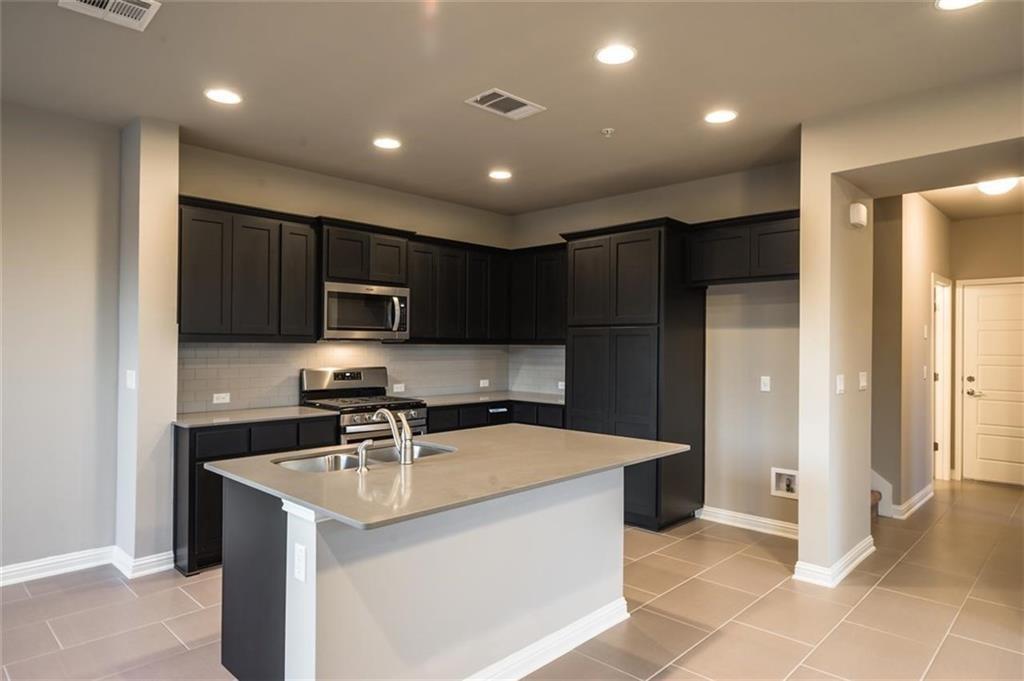 6814 E Riverside Dr # 44, Austin, TX 78741