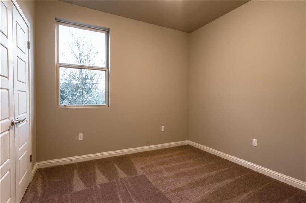 6814 E Riverside Dr # 44, Austin, TX 78741