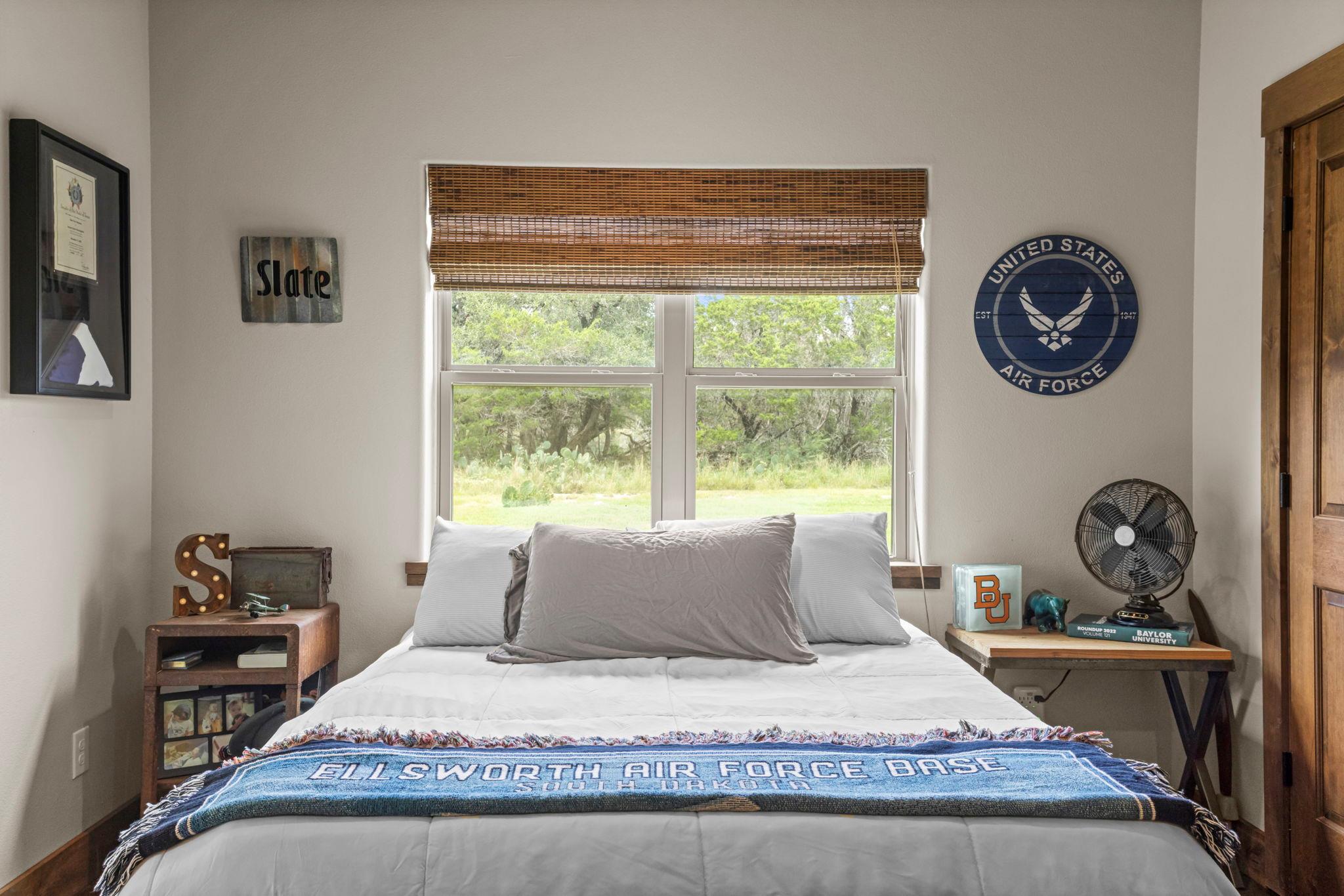 201 N Oak Vista Dr, Burnet, TX 78611