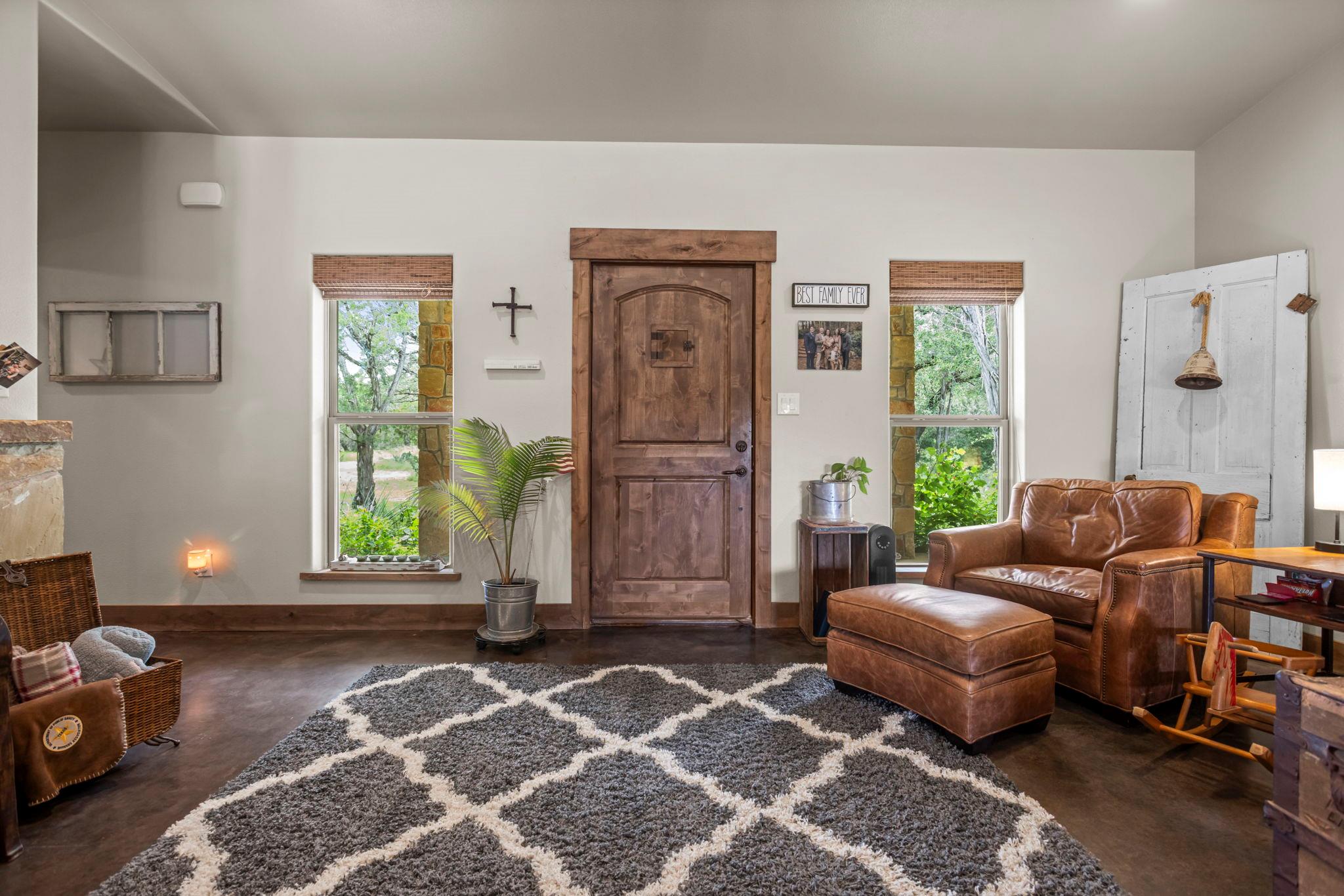 201 N Oak Vista Dr, Burnet, TX 78611