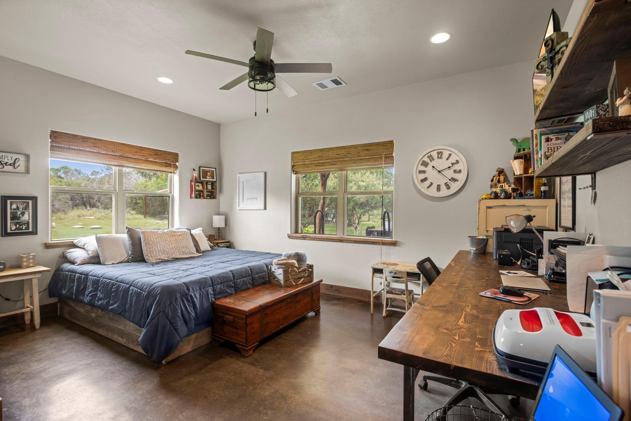 201 N Oak Vista Dr, Burnet, TX 78611