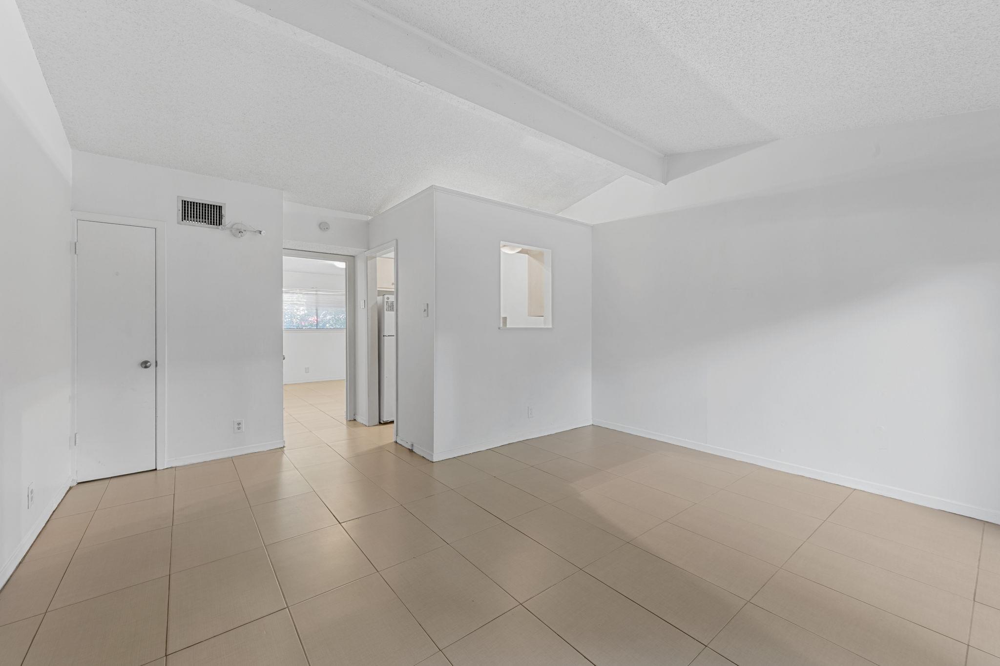 1907 Fairlawn Ln # 3, Austin, TX 78704