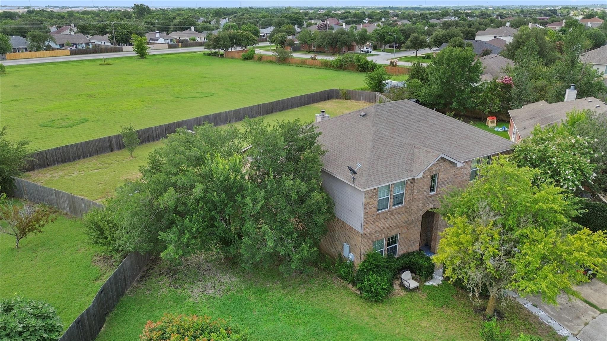 451 Swenson Dr, Hutto, TX 78634