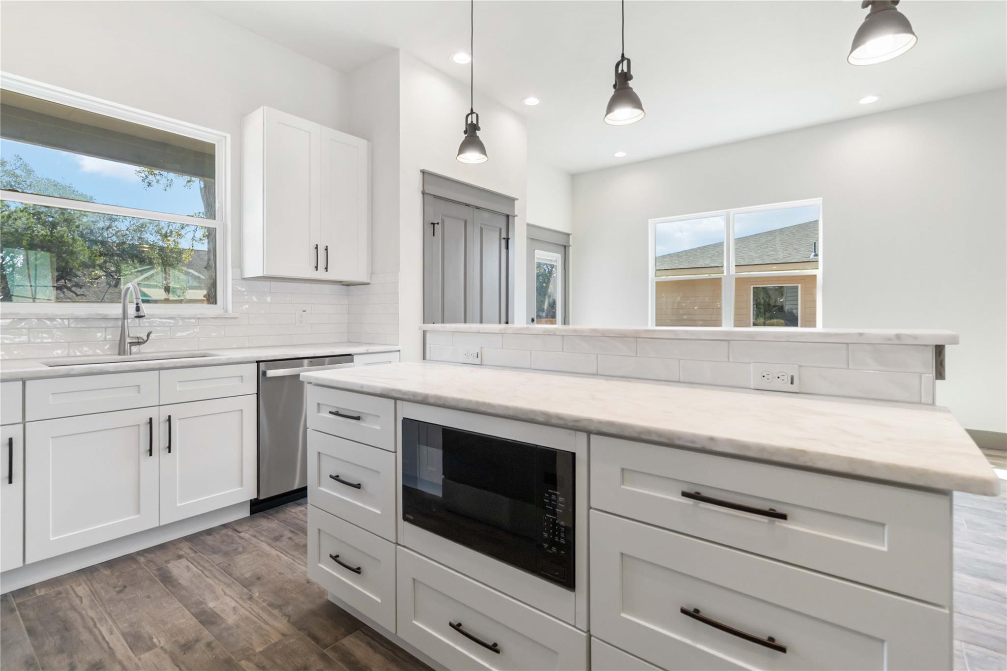 18 Summertime Cir, Wimberley, TX 78676