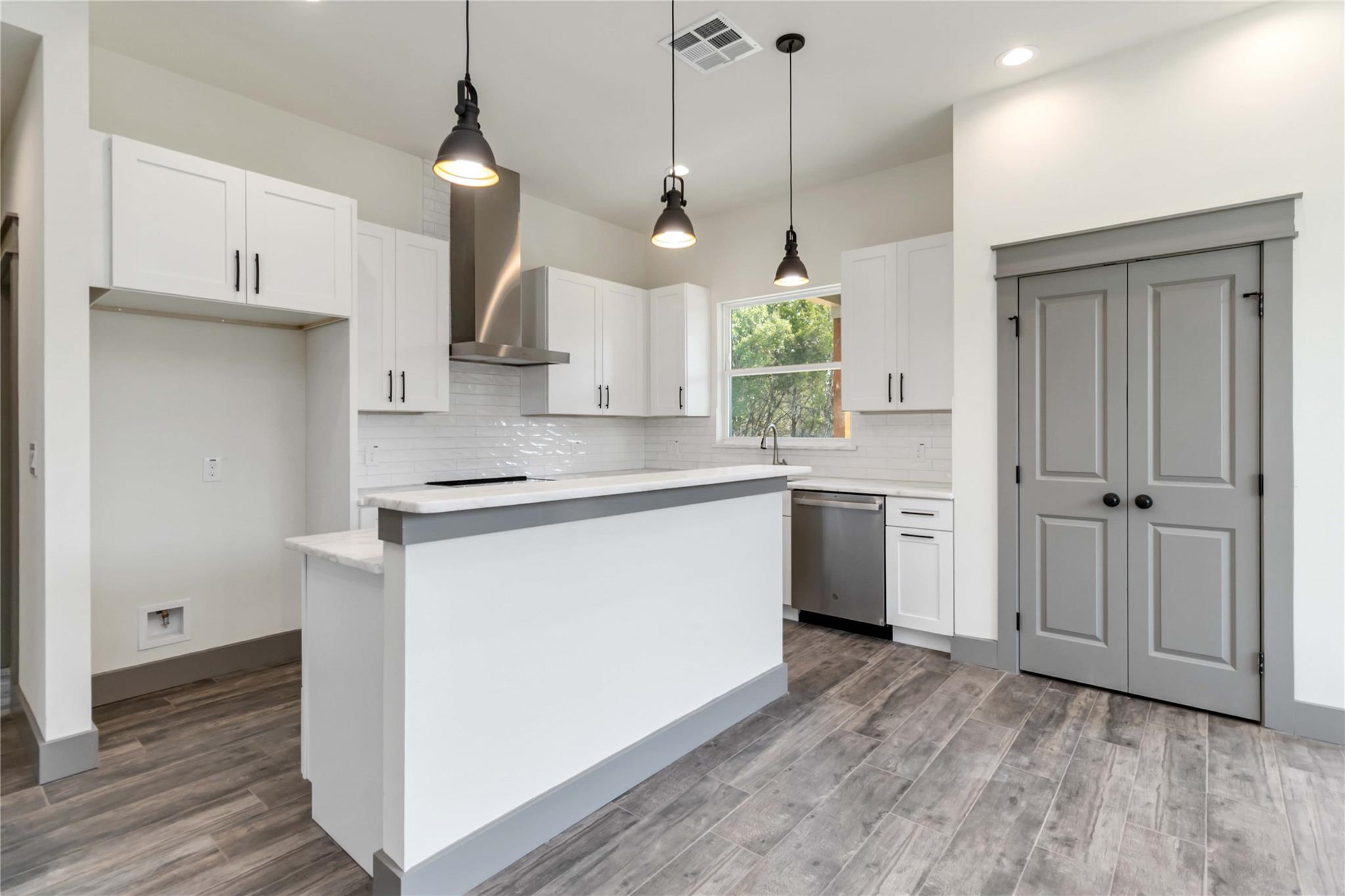 18 Summertime Cir, Wimberley, TX 78676