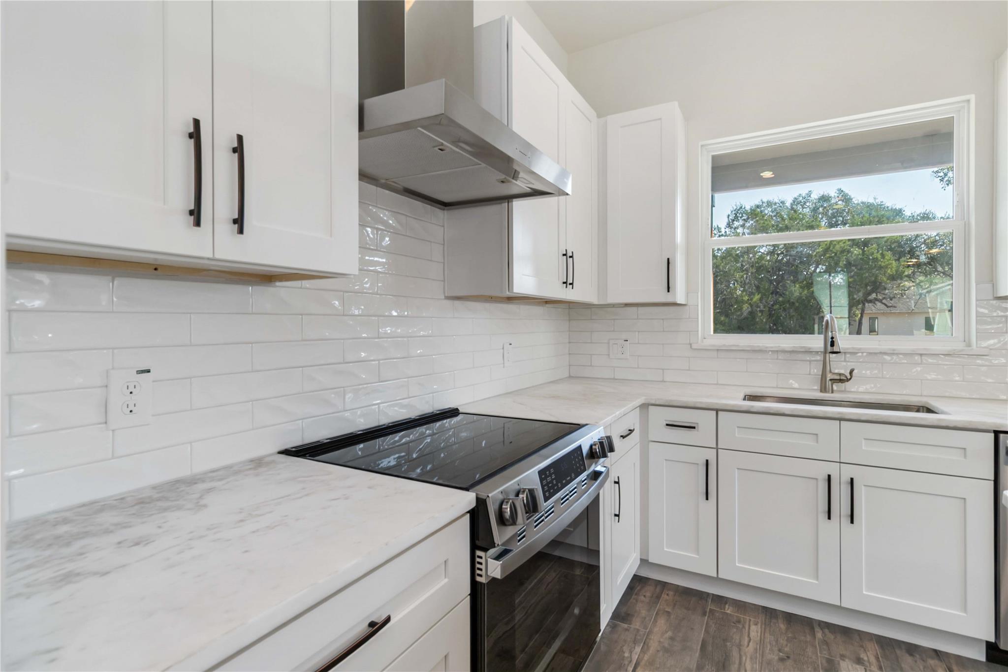 18 Summertime Cir, Wimberley, TX 78676