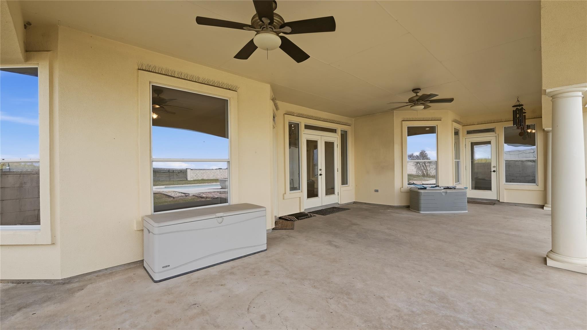 15620 Harry Lind Rd, Elgin, TX 78621