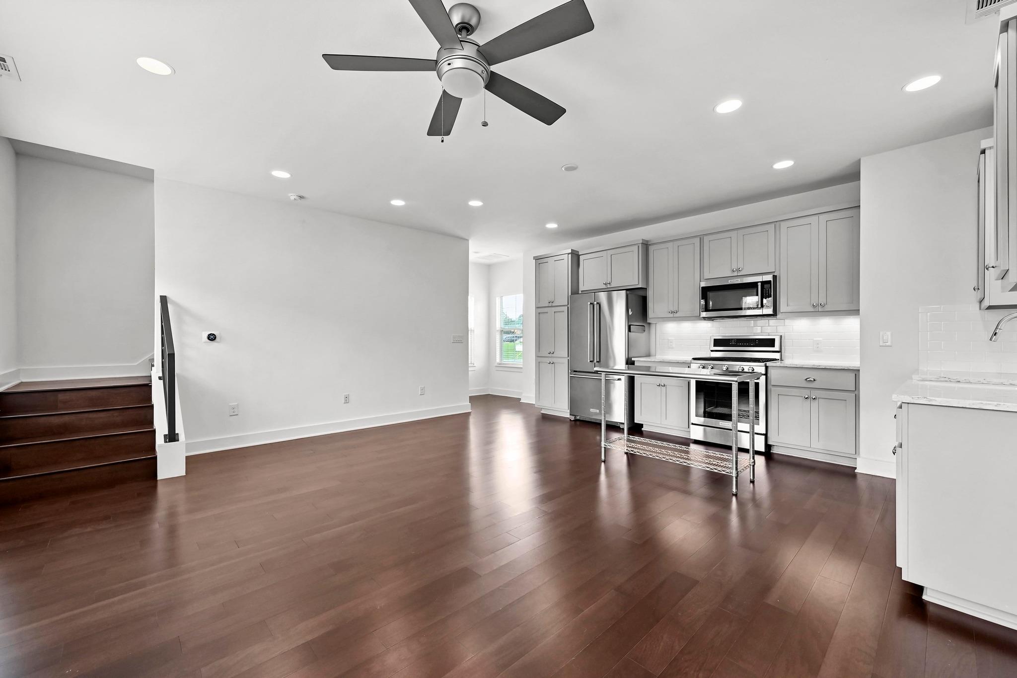 1000 Muse Ln, Austin, TX 78702
