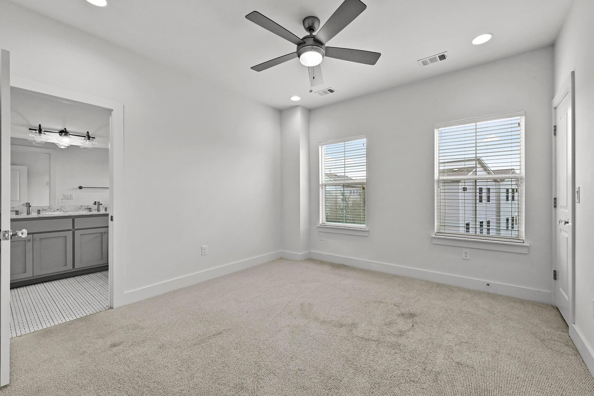 1000 Muse Ln, Austin, TX 78702