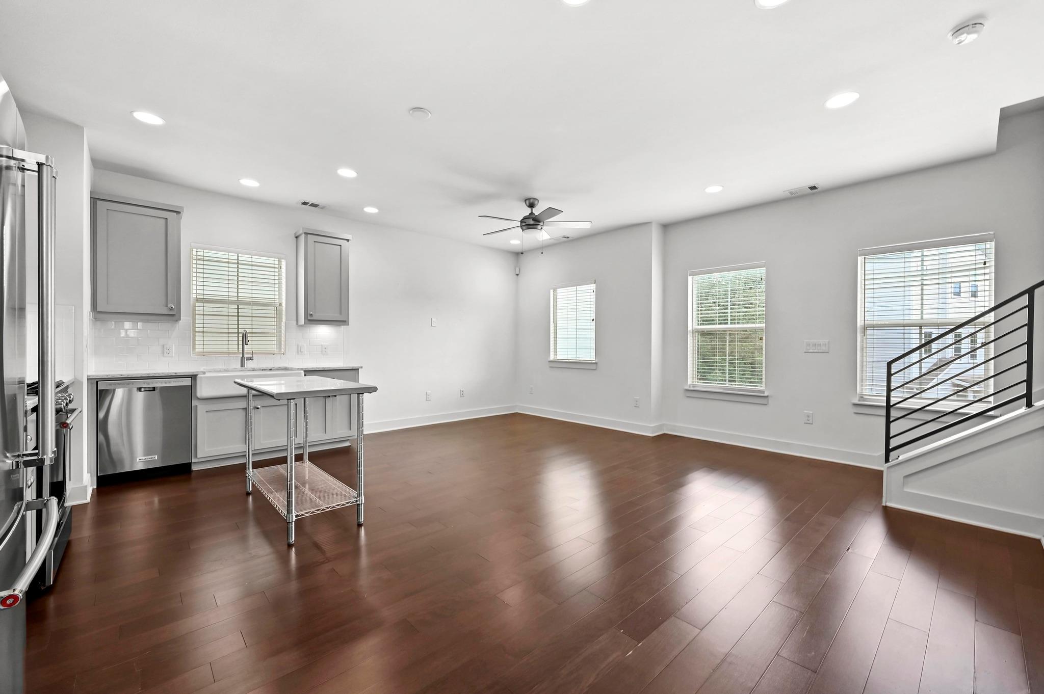 1000 Muse Ln, Austin, TX 78702