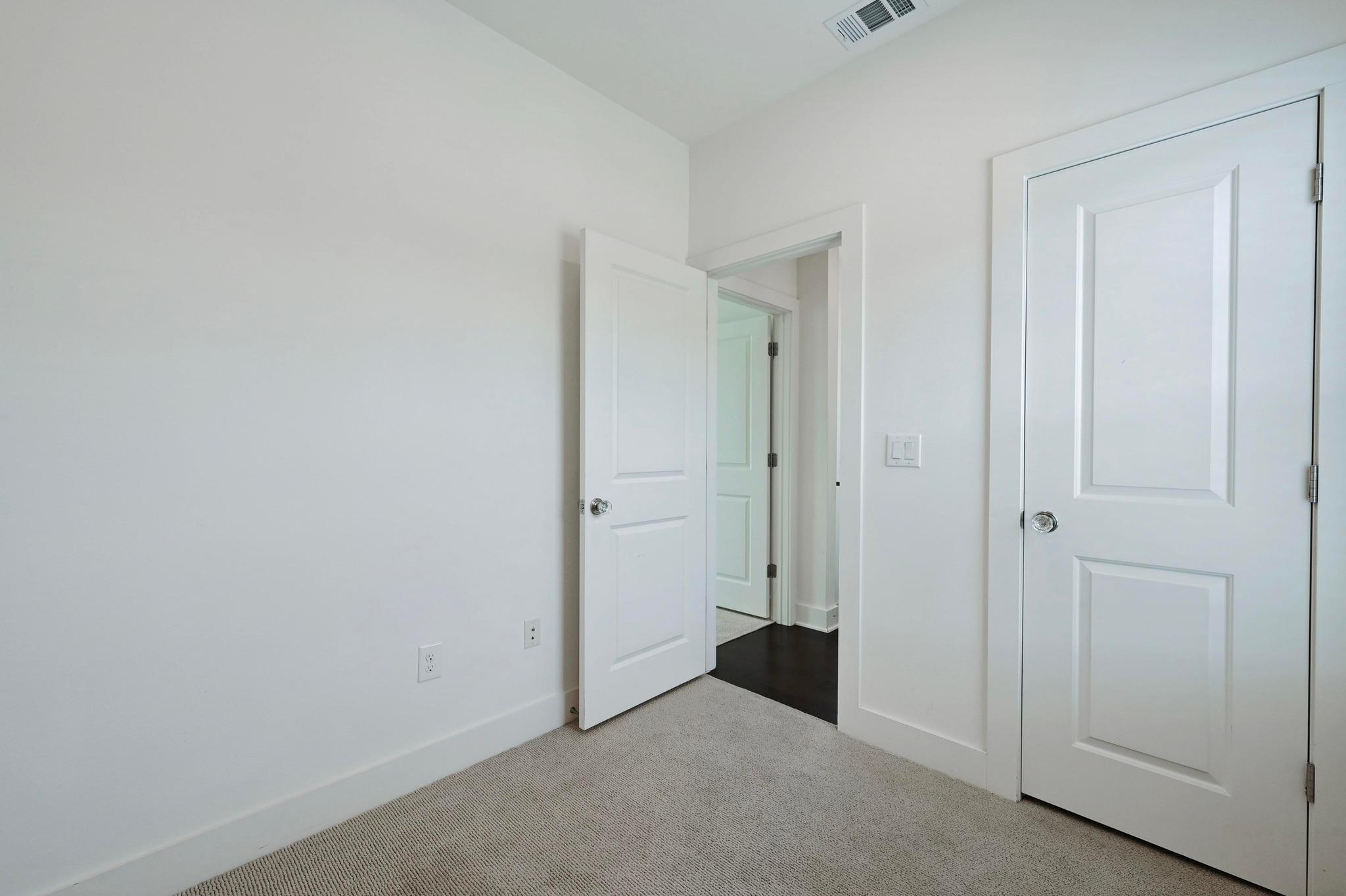 1000 Muse Ln, Austin, TX 78702