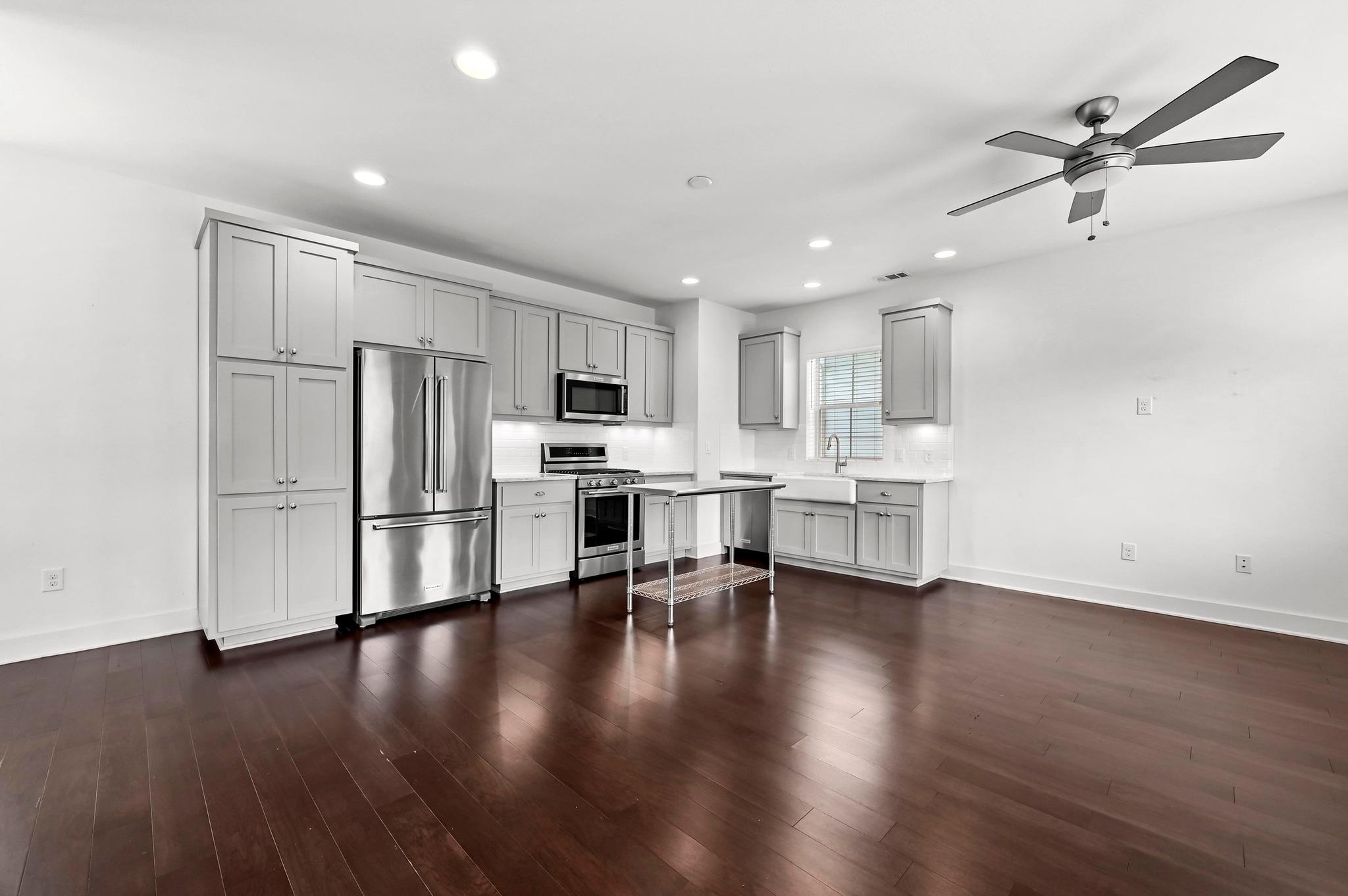 1000 Muse Ln, Austin, TX 78702
