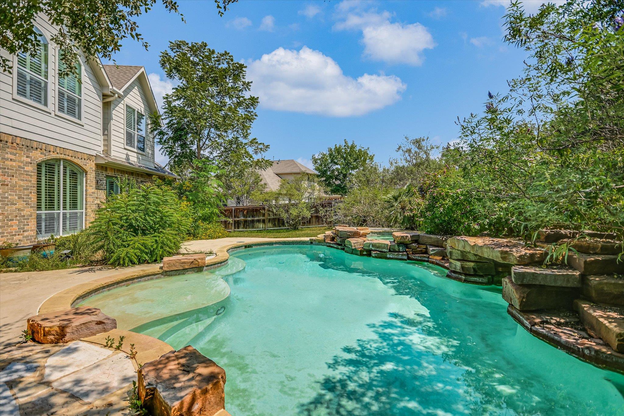 2501 Rio Mesa Dr, Austin, TX 78732