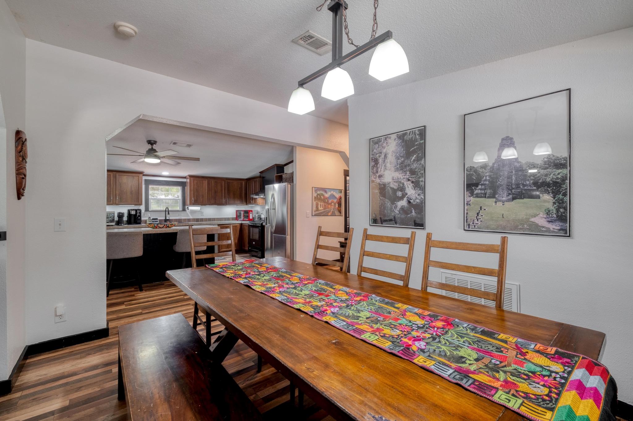 1922 E SH 21, Paige, TX 78659