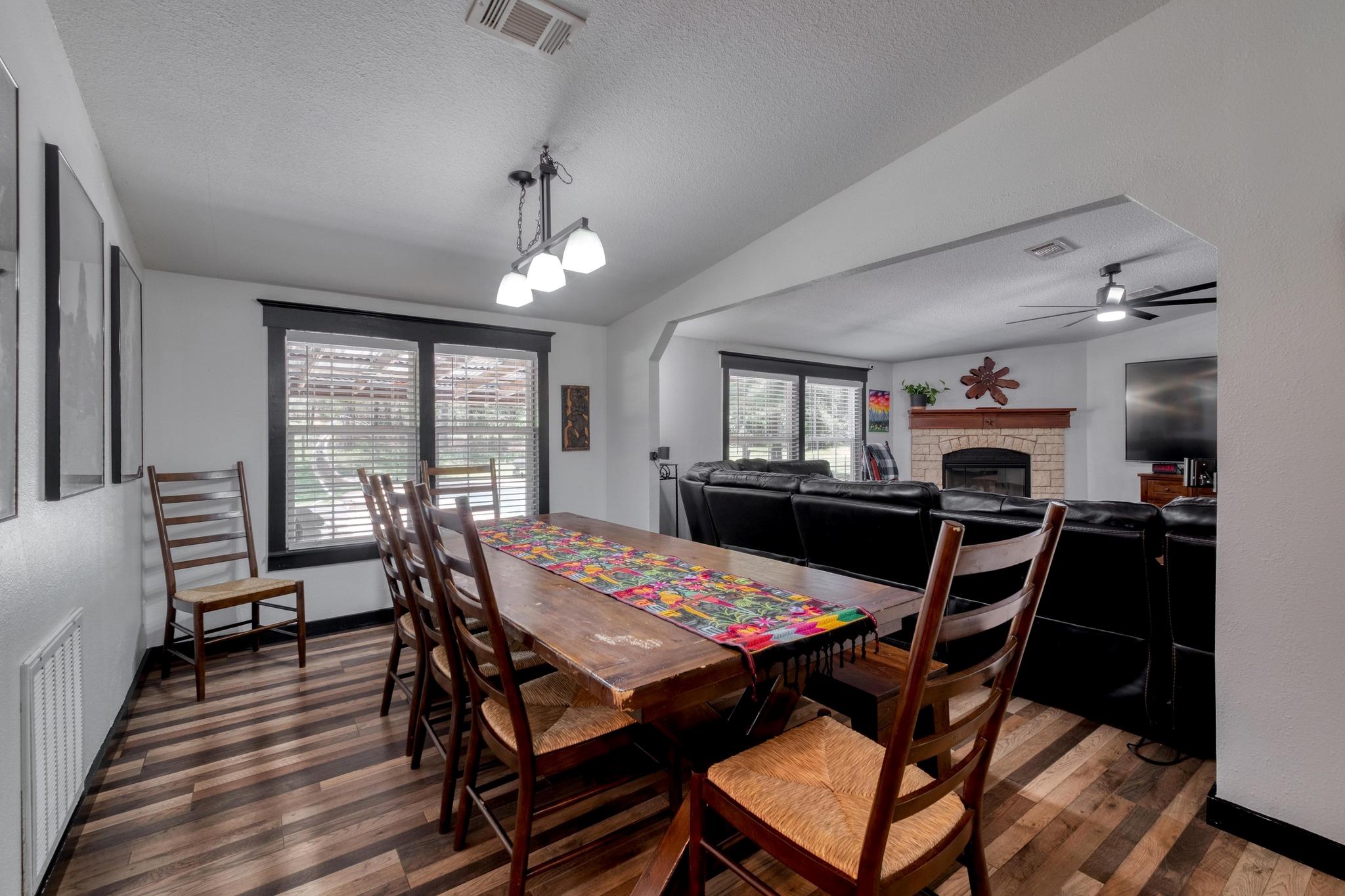 1922 E SH 21, Paige, TX 78659