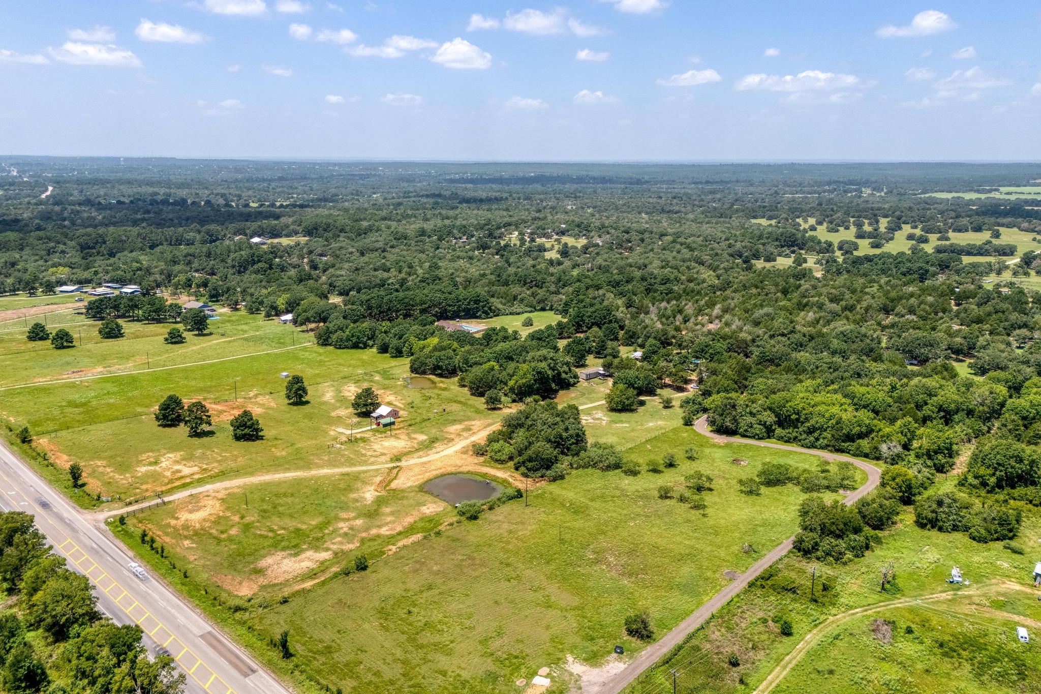 1922 E SH 21, Paige, TX 78659