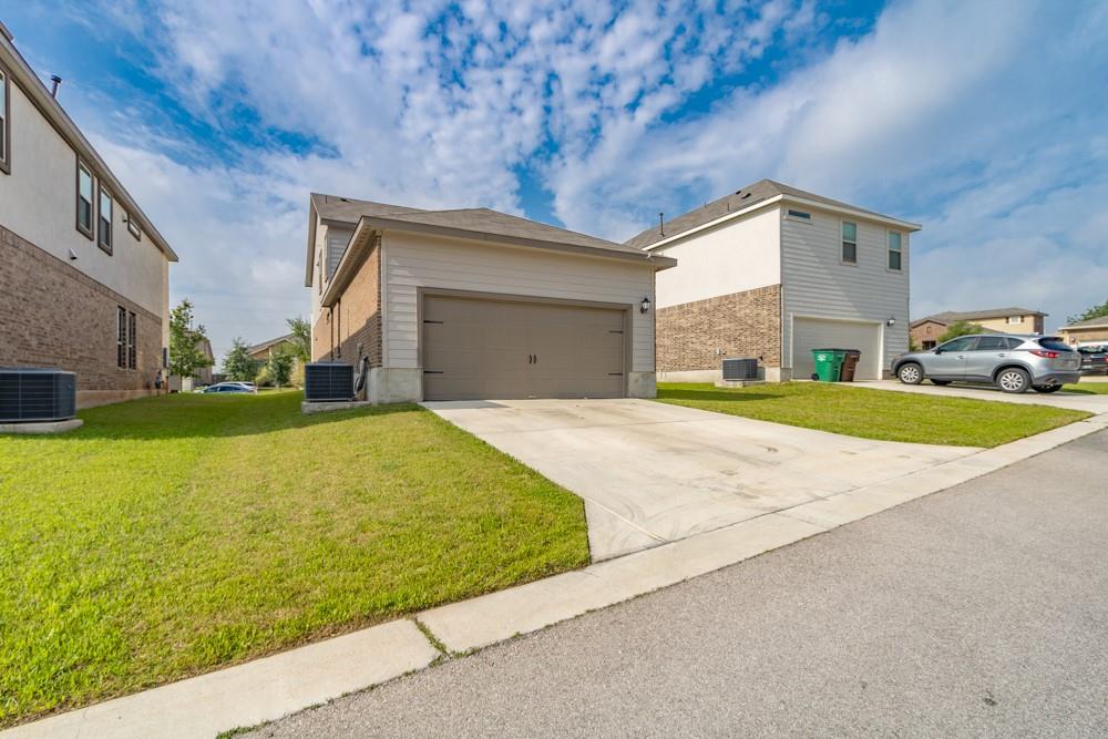 2033 Hat Bender Loop, Round Rock, TX 78664