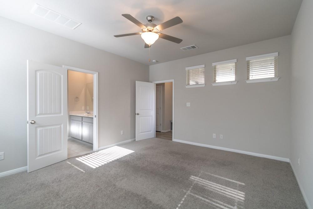 2033 Hat Bender Loop, Round Rock, TX 78664