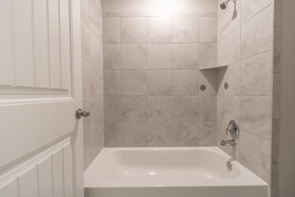 2033 Hat Bender Loop, Round Rock, TX 78664