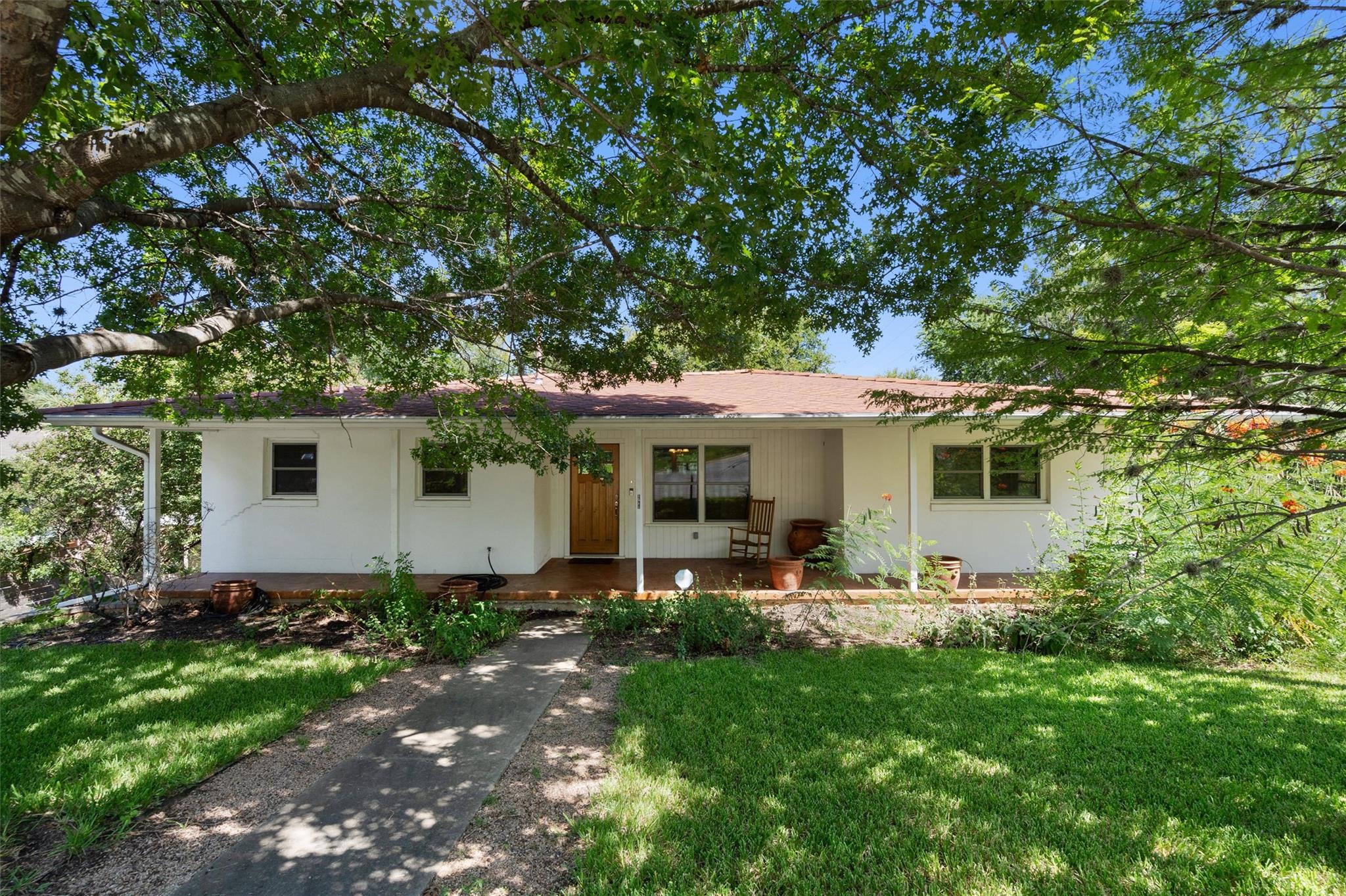 1511 Bellaire Dr # A, Austin, TX 78741
