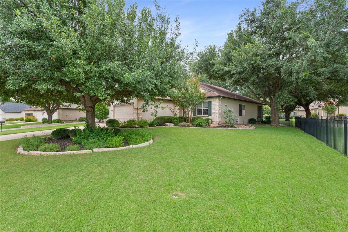 101 Lubbock Dr, Georgetown, TX 78633