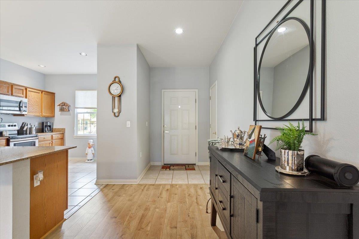 101 Lubbock Dr, Georgetown, TX 78633