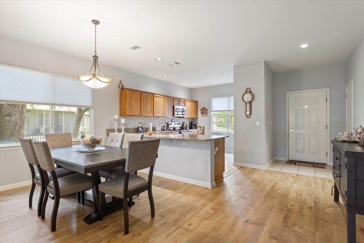 101 Lubbock Dr, Georgetown, TX 78633