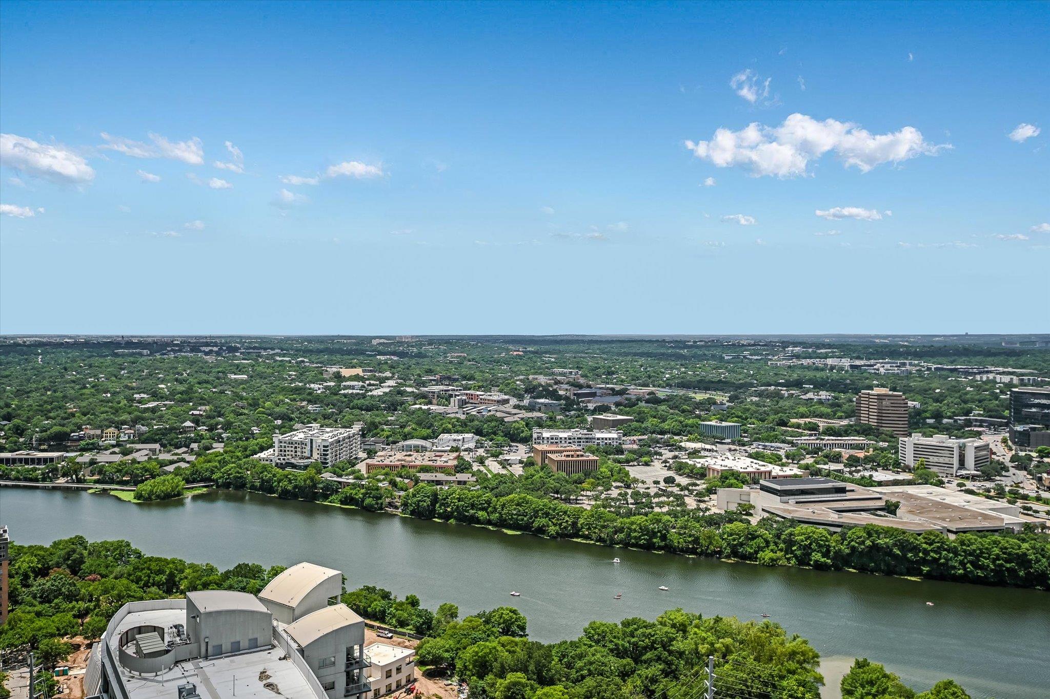 610 Davis St # 3305, Austin, TX 78701