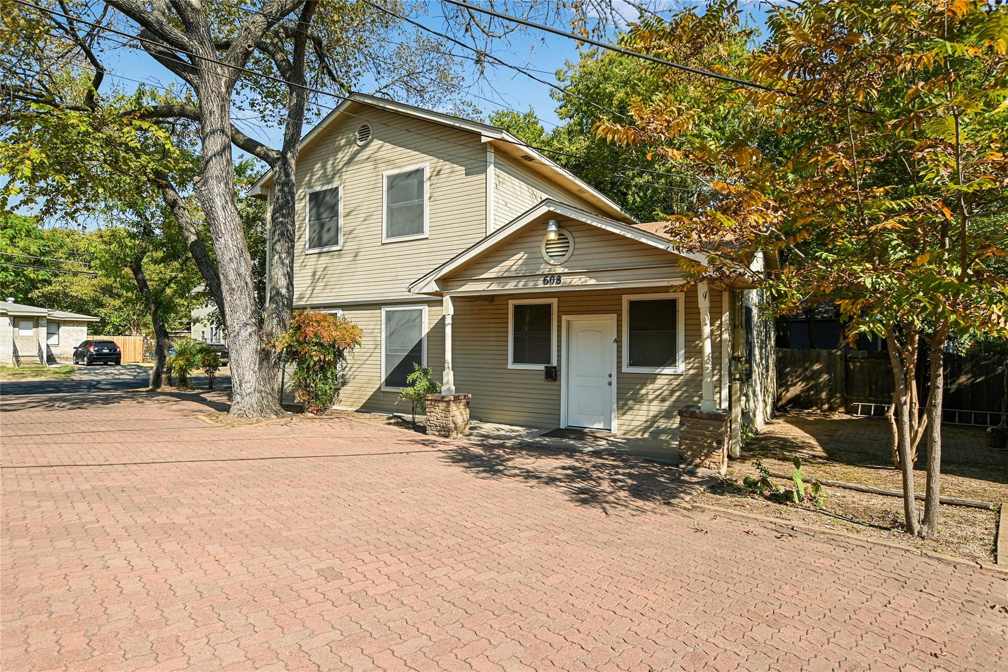 608 W Oltorf St # B, Austin, TX 78704