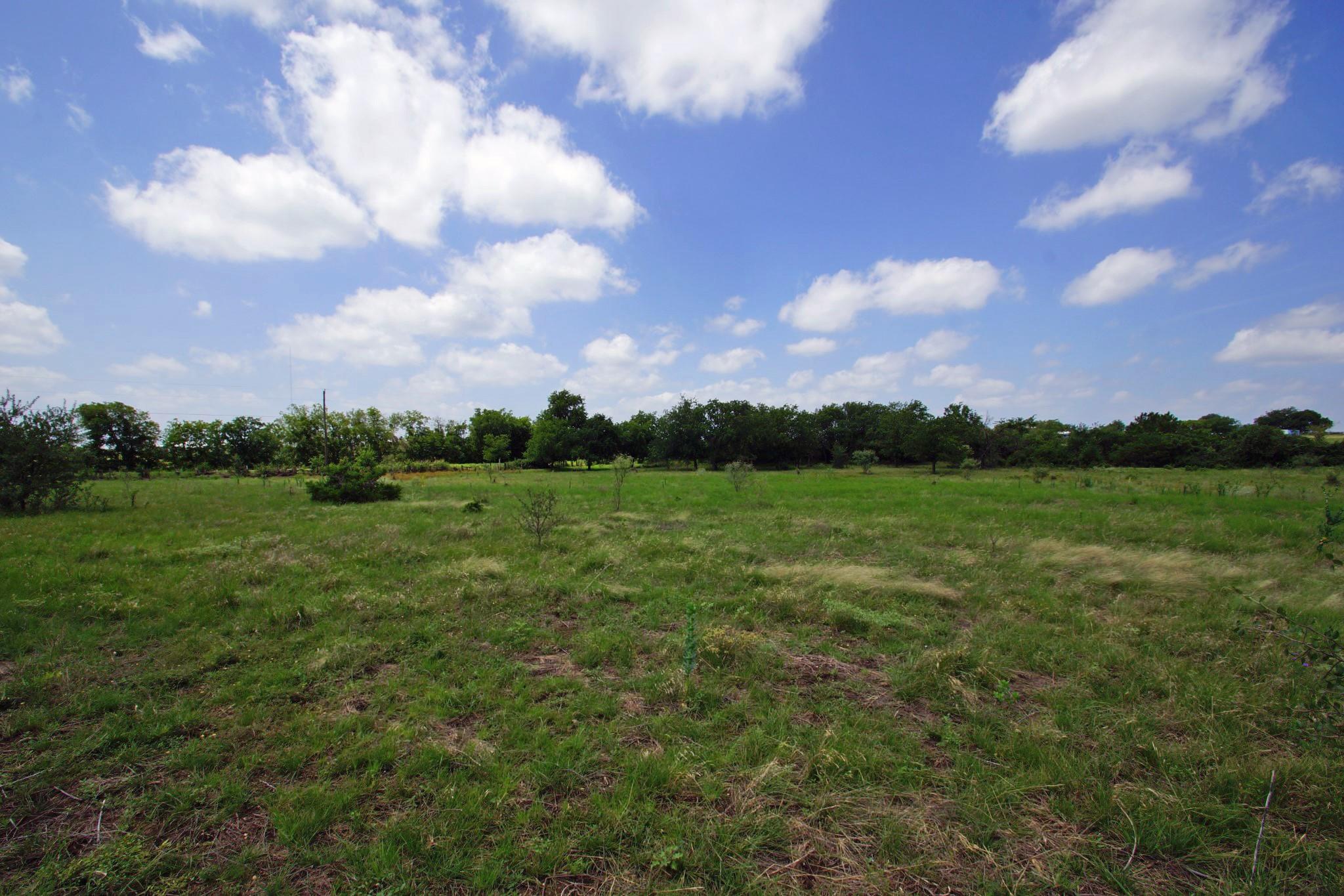 2002 County Road 276, Bertram, TX 78605