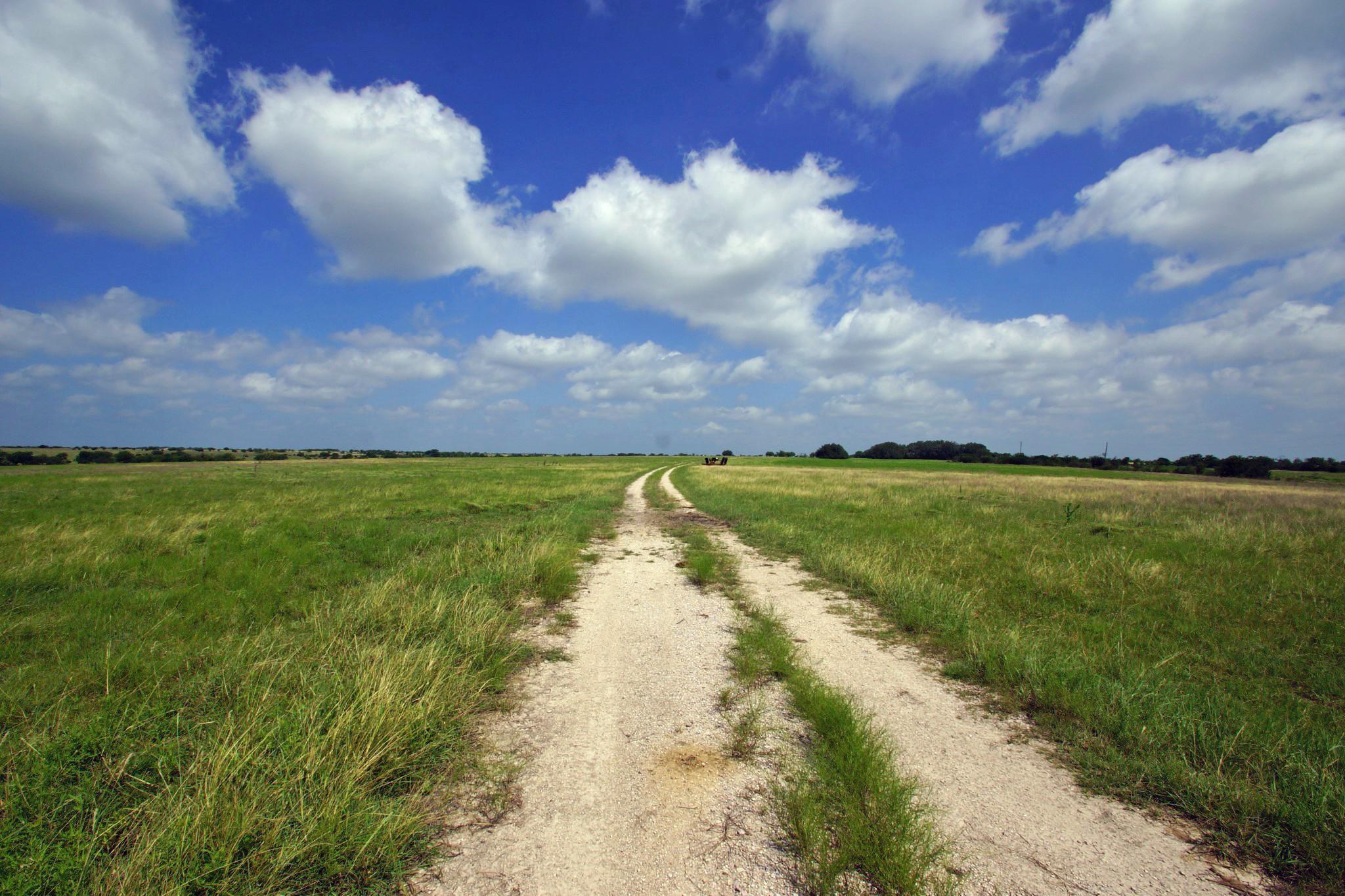 2002 County Road 276, Bertram, TX 78605
