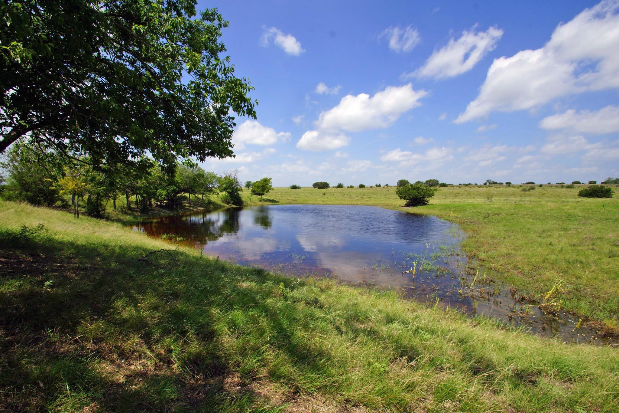 2002 County Road 276, Bertram, TX 78605
