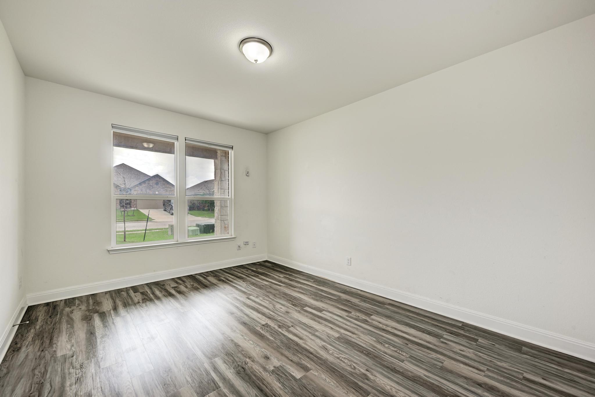 13613 James Garfield, Manor, TX 78653