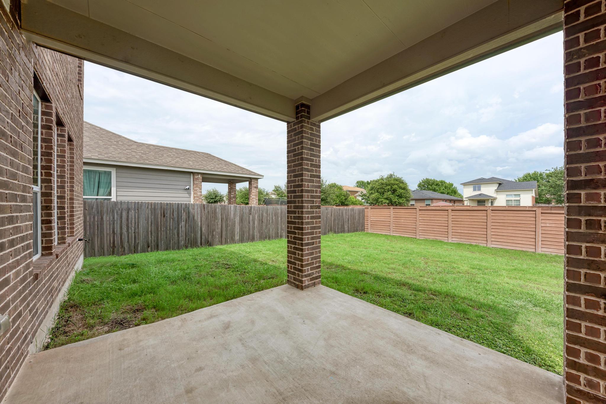 13613 James Garfield, Manor, TX 78653