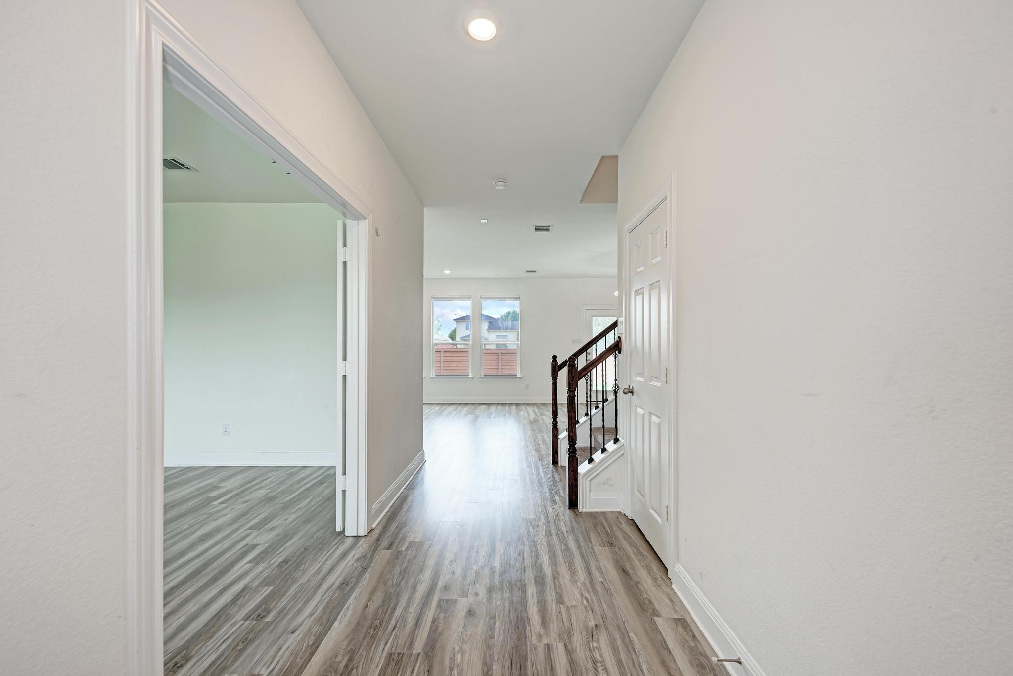 13613 James Garfield, Manor, TX 78653