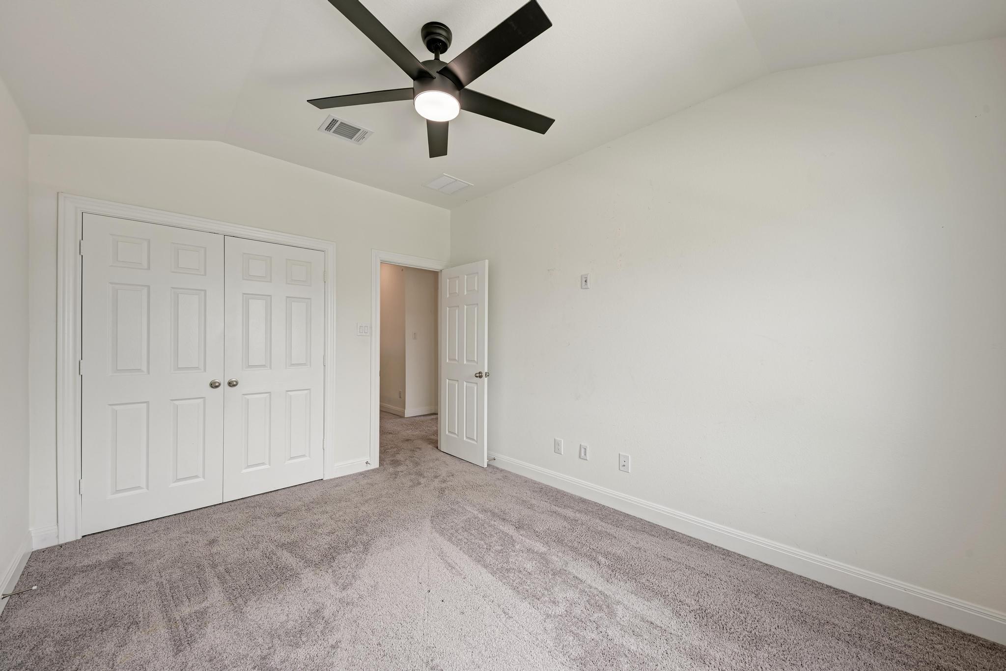 13613 James Garfield, Manor, TX 78653