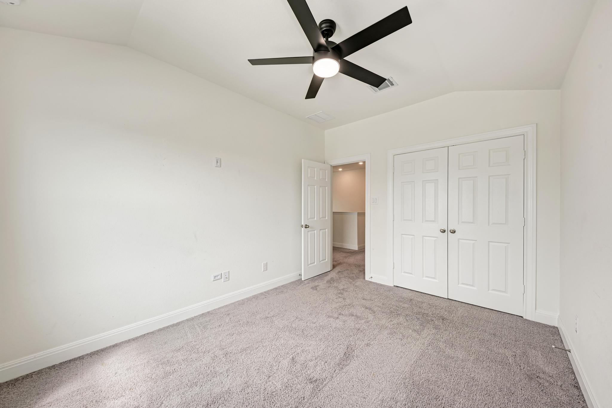 13613 James Garfield, Manor, TX 78653