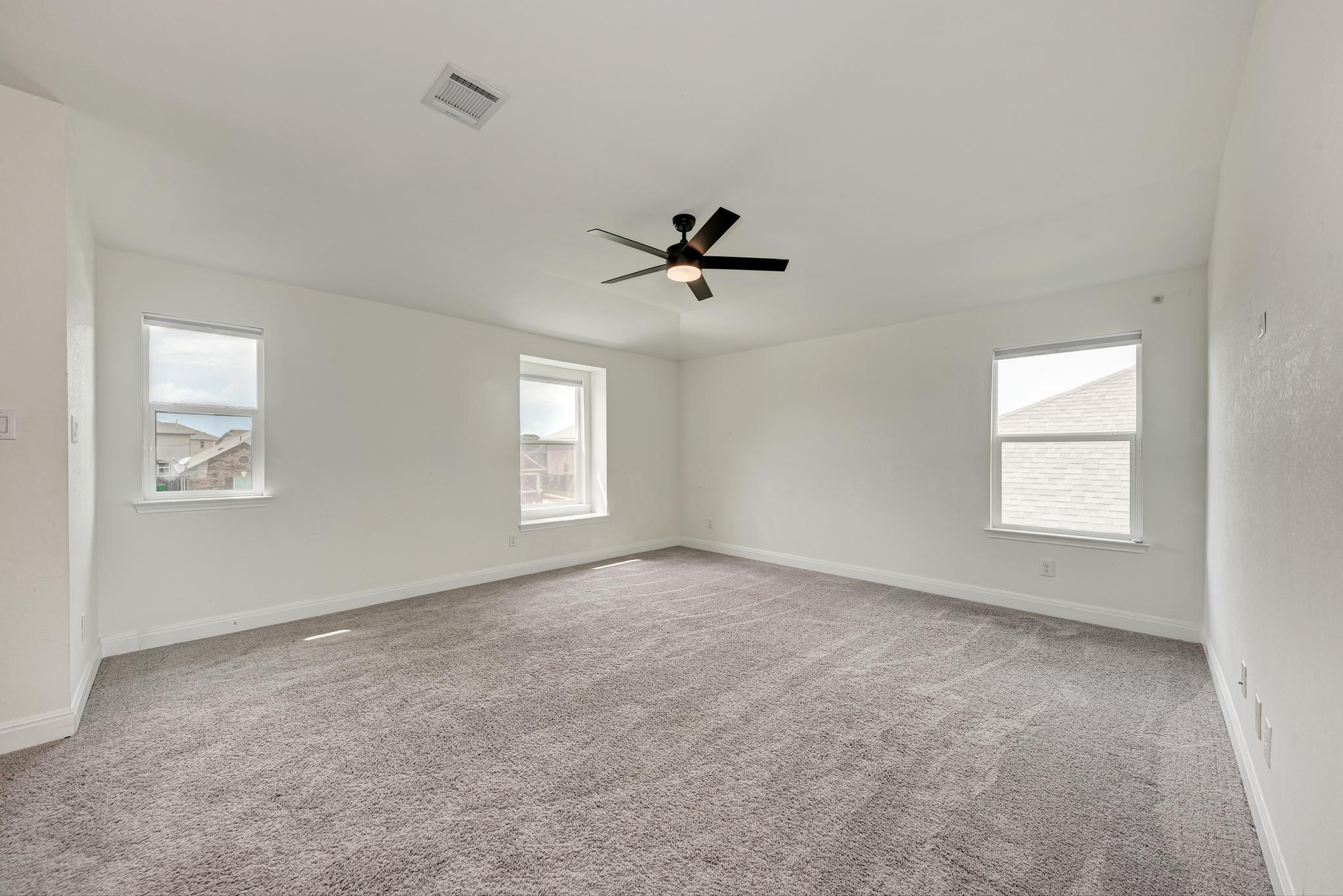 13613 James Garfield, Manor, TX 78653