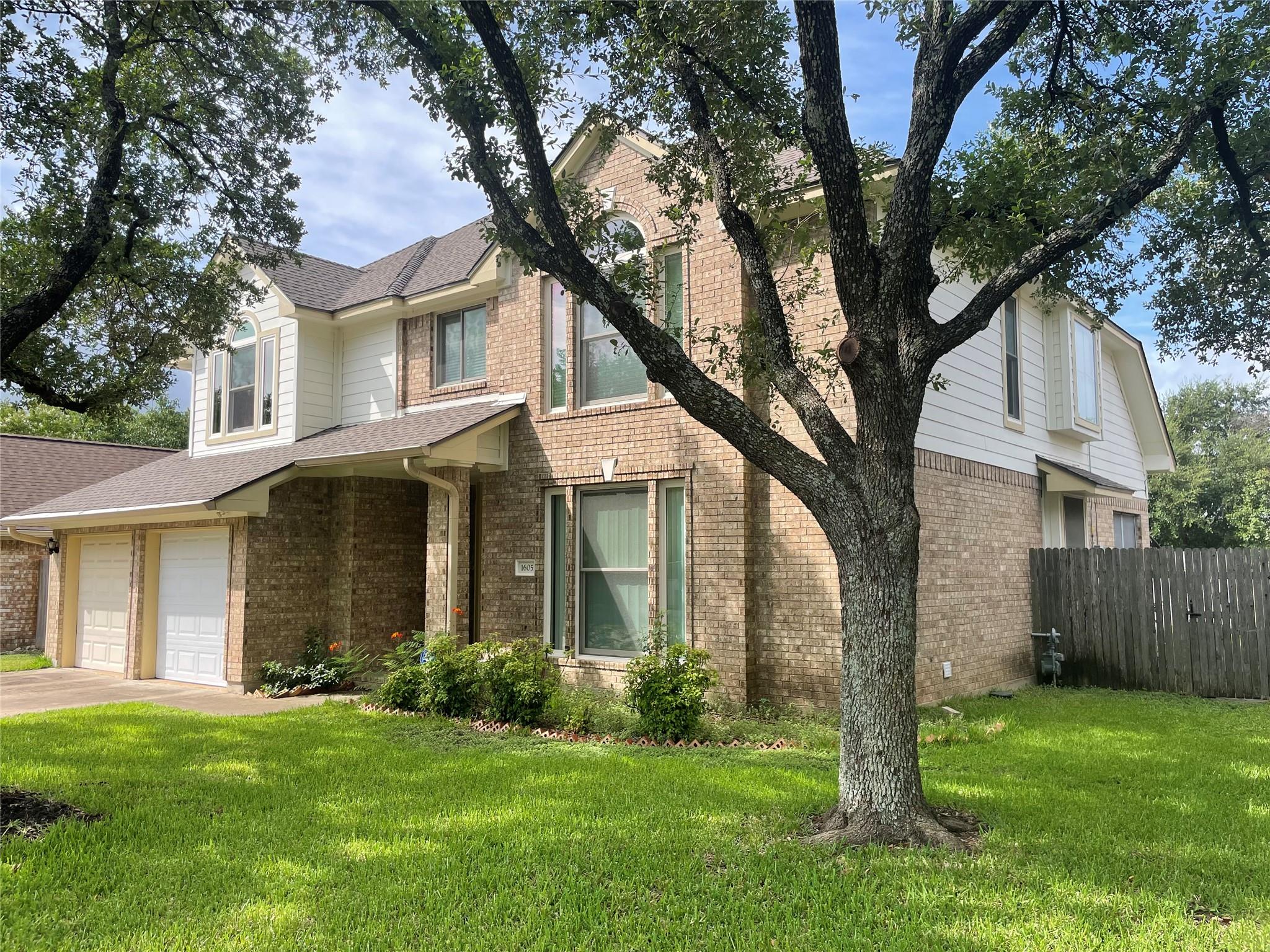 1605 Dapplegrey Ln, Austin, TX 78727