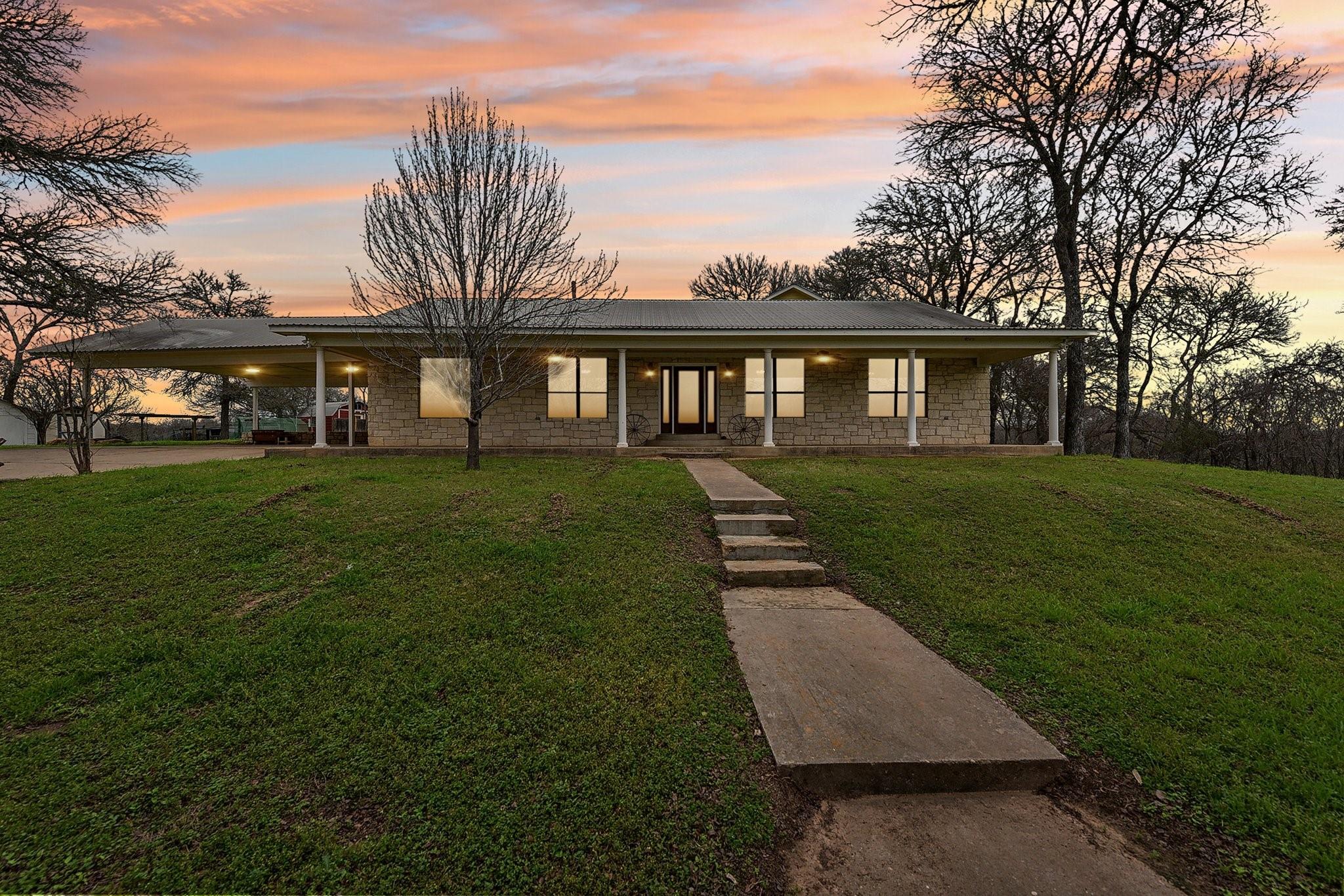 112 S Fitzwilliams #A Ln, Bastrop, TX 78602