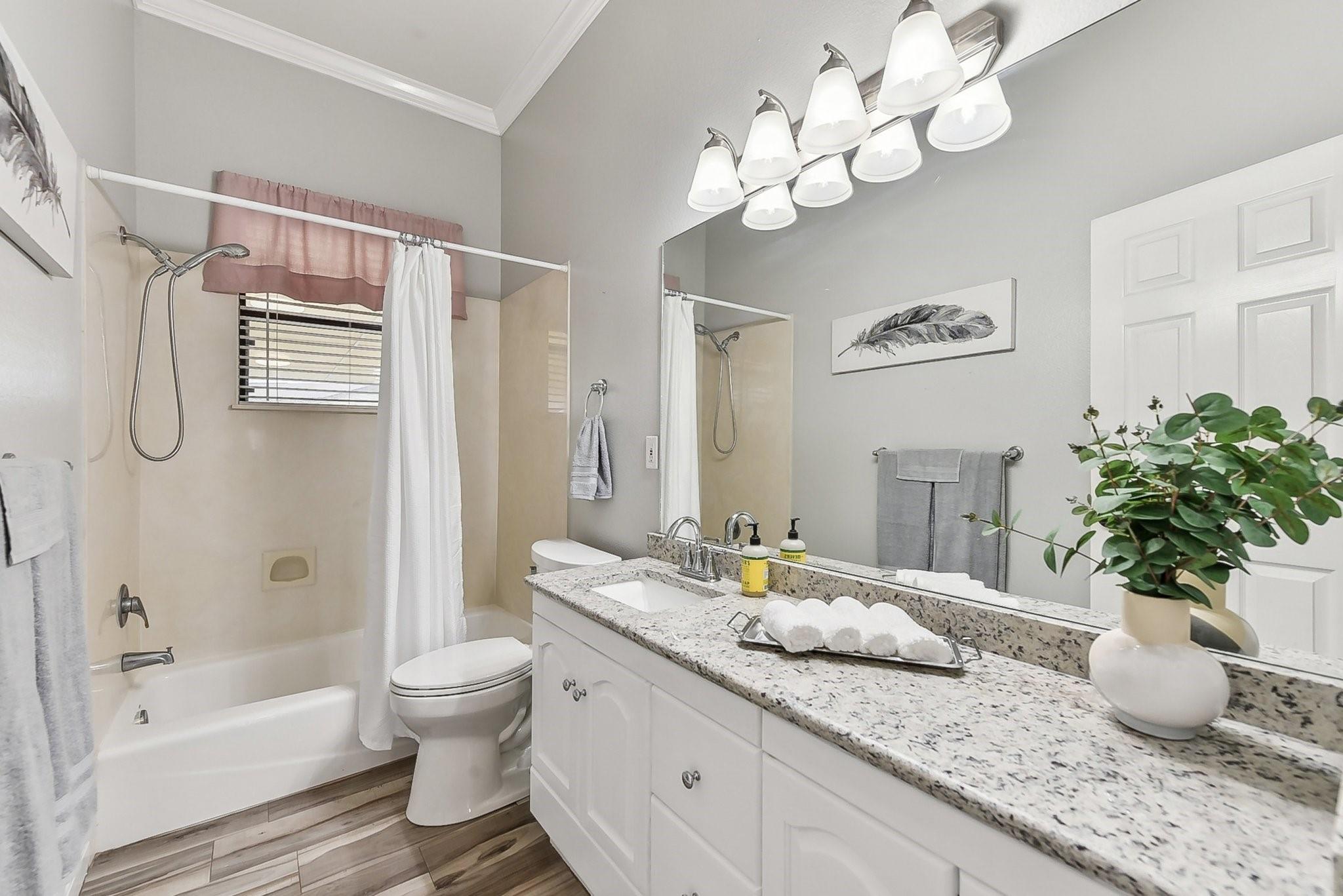 112 S Fitzwilliams #A Ln, Bastrop, TX 78602