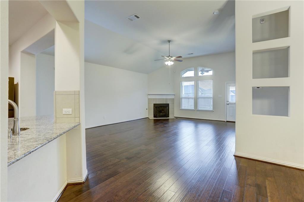 549 Palmilla St, Leander, TX 78641