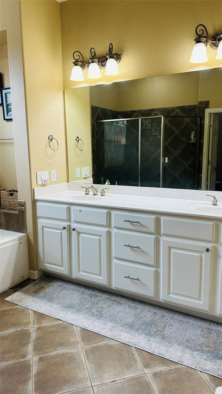 1125 Castle Path, Round Rock, TX 78681