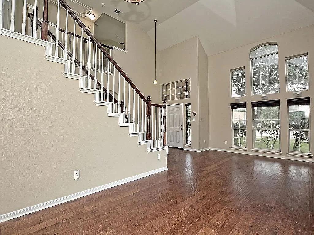 1207 Chinquapin Ct, Round Rock, TX 78681