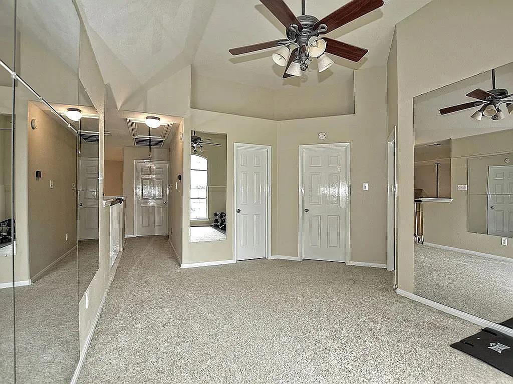1207 Chinquapin Ct, Round Rock, TX 78681