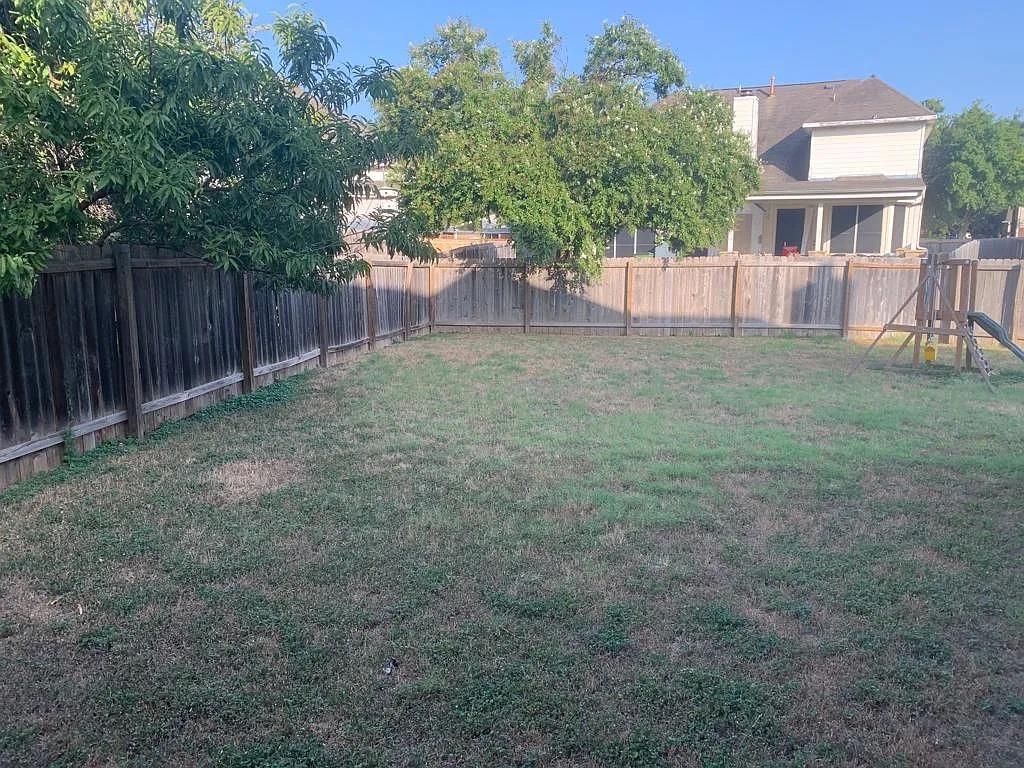 1207 Chinquapin Ct, Round Rock, TX 78681