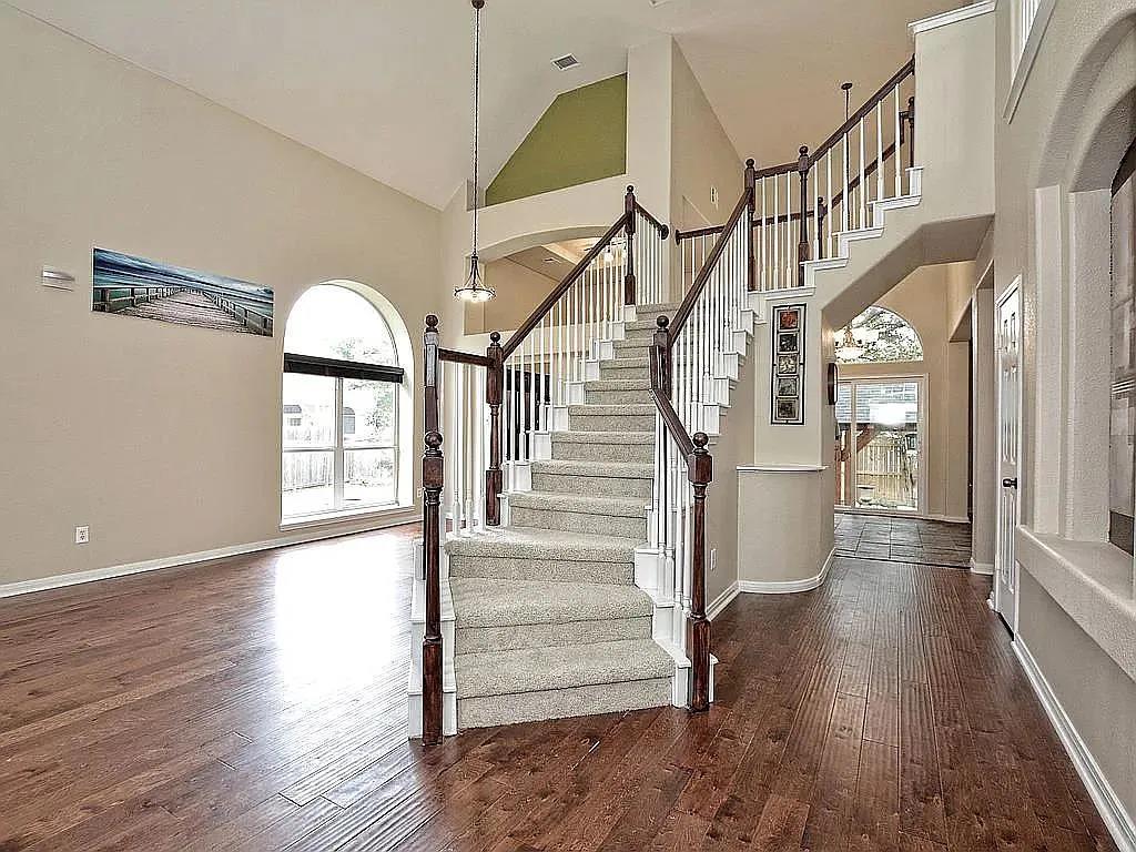 1207 Chinquapin Ct, Round Rock, TX 78681