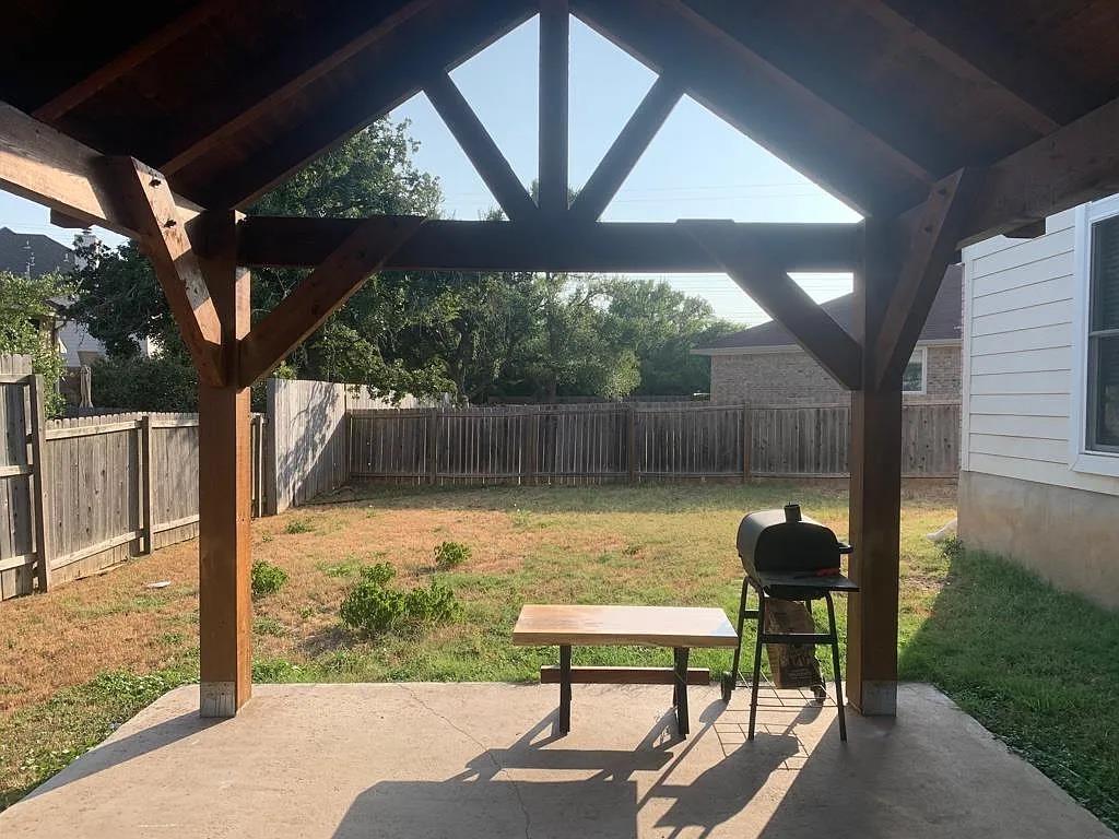 1207 Chinquapin Ct, Round Rock, TX 78681